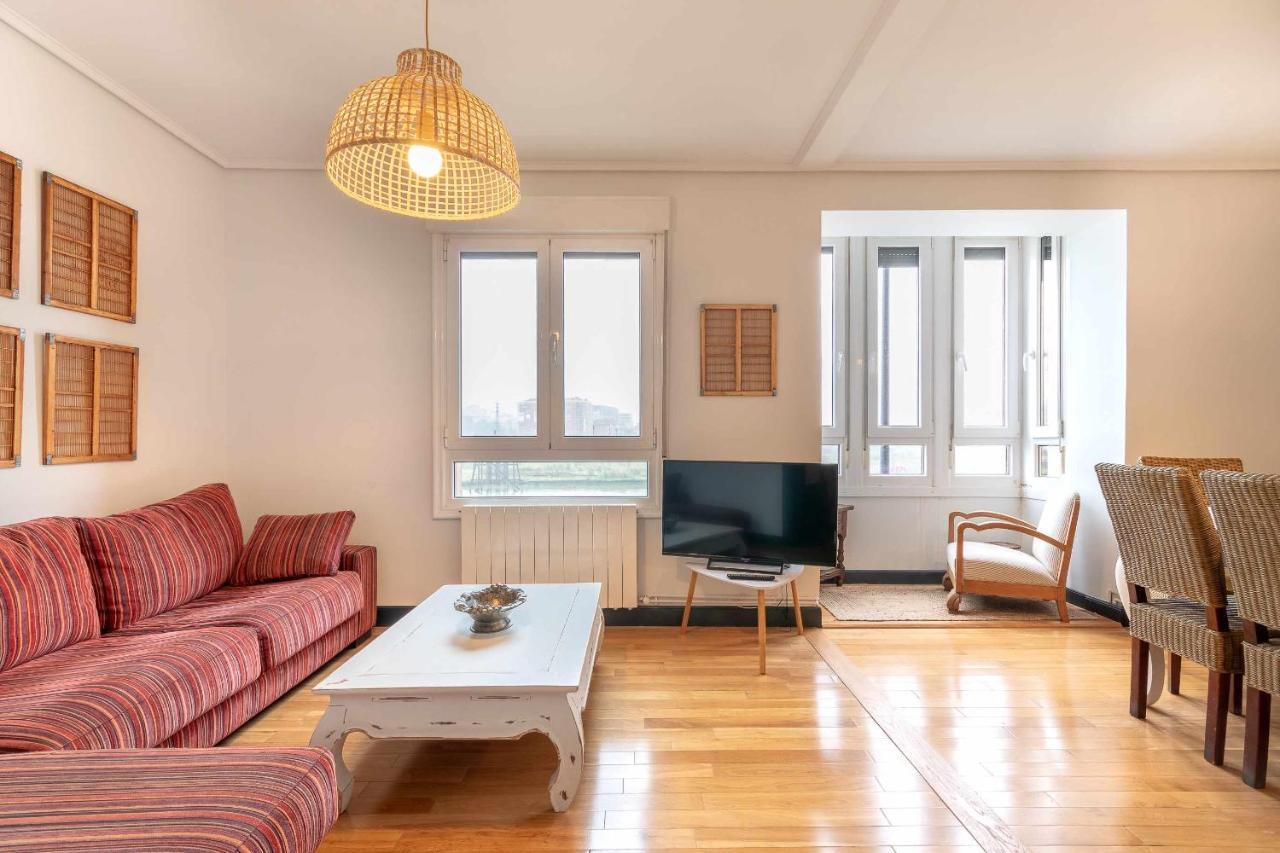 Apartamento Kuia Con Vistas Frontales A La Ria De Bilbao Cerca Del Metro Erandio Exterior photo