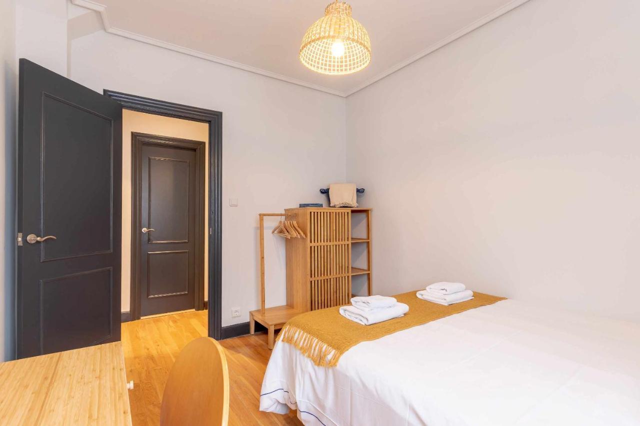 Apartamento Kuia Con Vistas Frontales A La Ria De Bilbao Cerca Del Metro Erandio Exterior photo